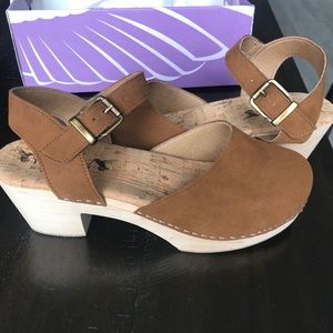 Novacas Pepper Clog Sandal-Vegan!